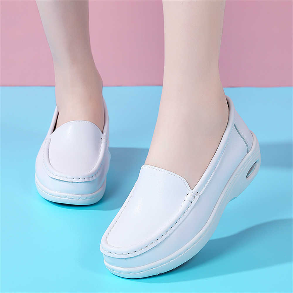 Туфли на каблуке с белой подош – обзор и цена Women Shoes Types